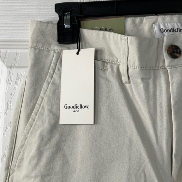 Men's Goodfellow & Co Comfort Wear Straight Chino Pants Various Sizes. - Picture 4 of 14